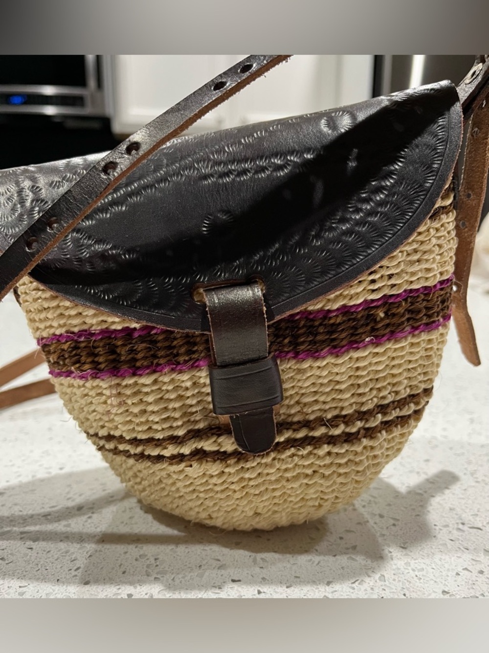 Kiondo Leather Strap Bag African Woven Sisal Adjustable Strap Shoulder Strap - Picture 4 of 8